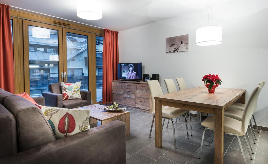 Alpenparks Hotel & Apartment Central Zell Am See Rom bilde