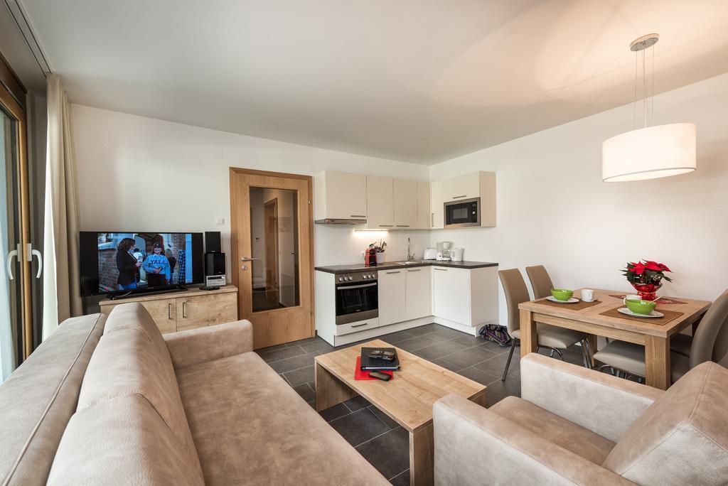 Alpenparks Hotel & Apartment Central Zell Am See Rom bilde