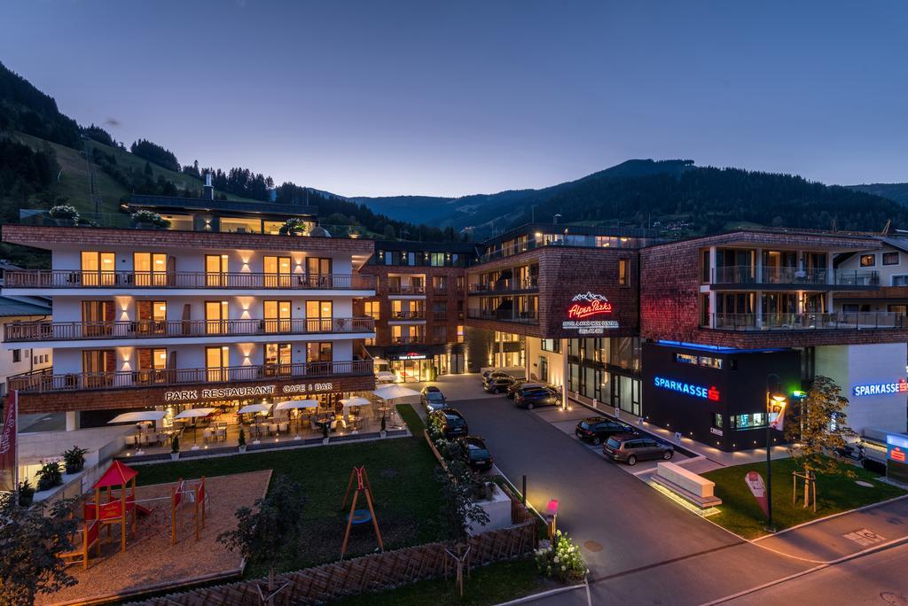 Alpenparks Hotel & Apartment Central Zell Am See Eksteriør bilde